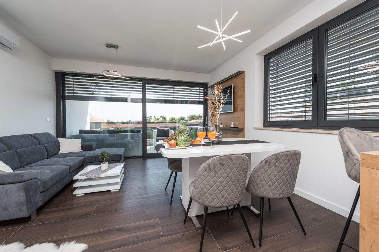 Grandpalazzo Apartments Vir Eksteriør bilde