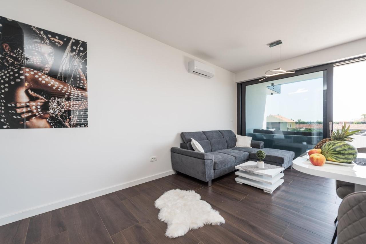 Grandpalazzo Apartments Vir Eksteriør bilde