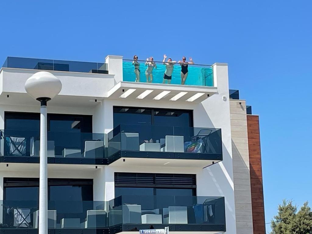 Grandpalazzo Apartments Vir Eksteriør bilde