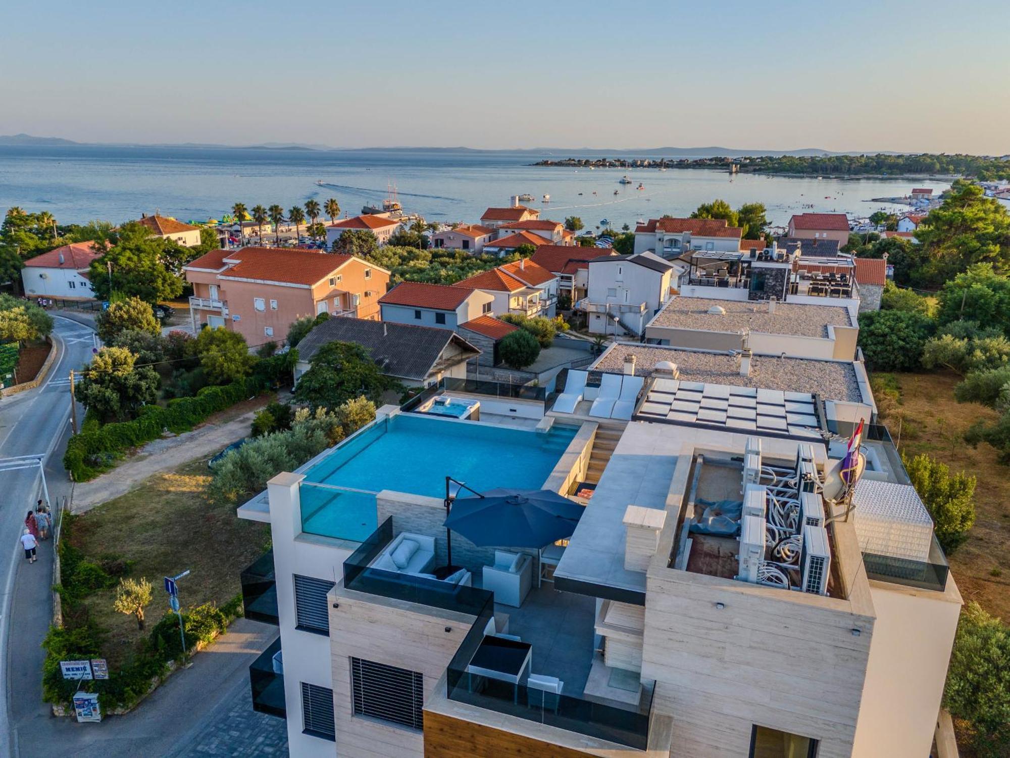 Grandpalazzo Apartments Vir Eksteriør bilde