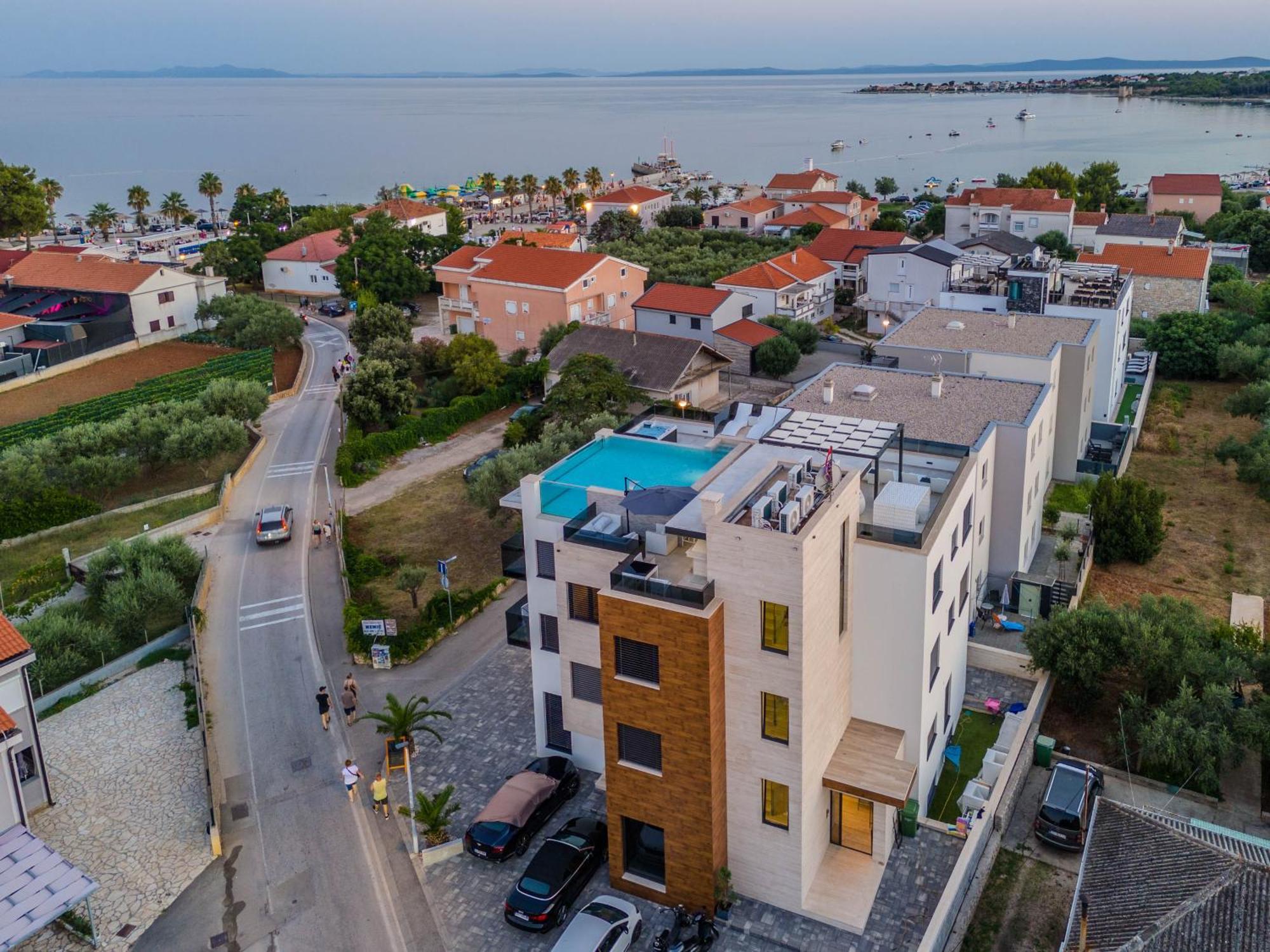 Grandpalazzo Apartments Vir Eksteriør bilde