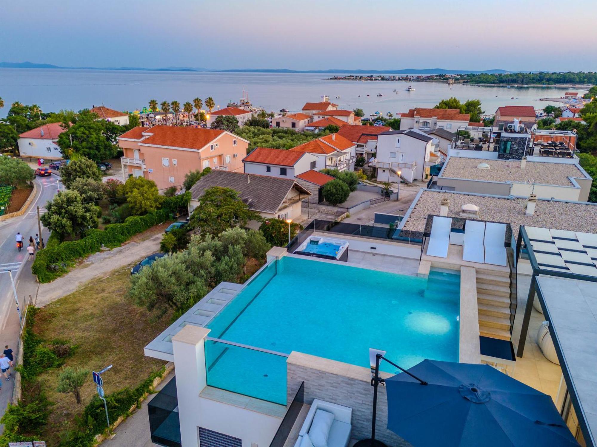 Grandpalazzo Apartments Vir Eksteriør bilde