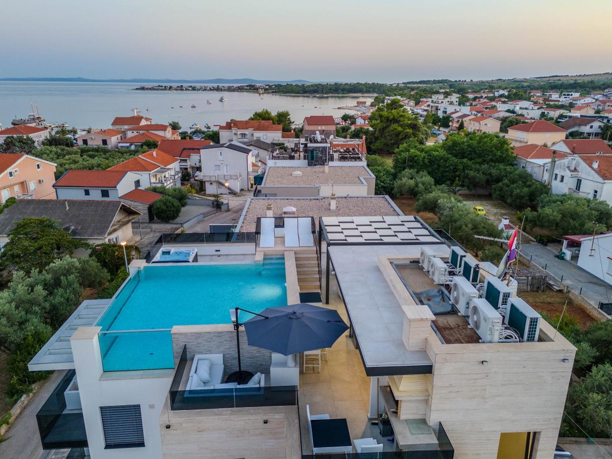 Grandpalazzo Apartments Vir Eksteriør bilde